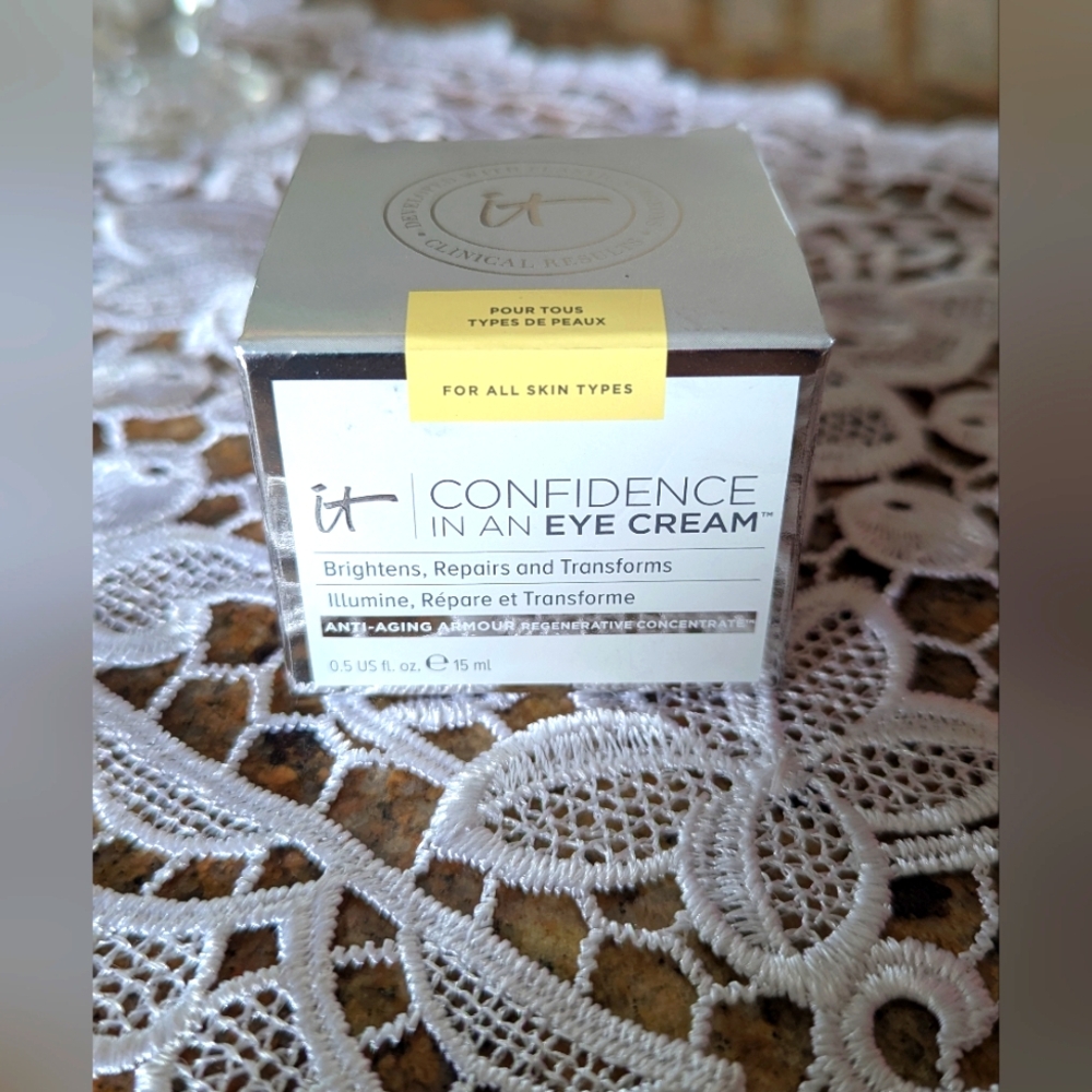 IT Cosmetics Confidence in an Eye Cream